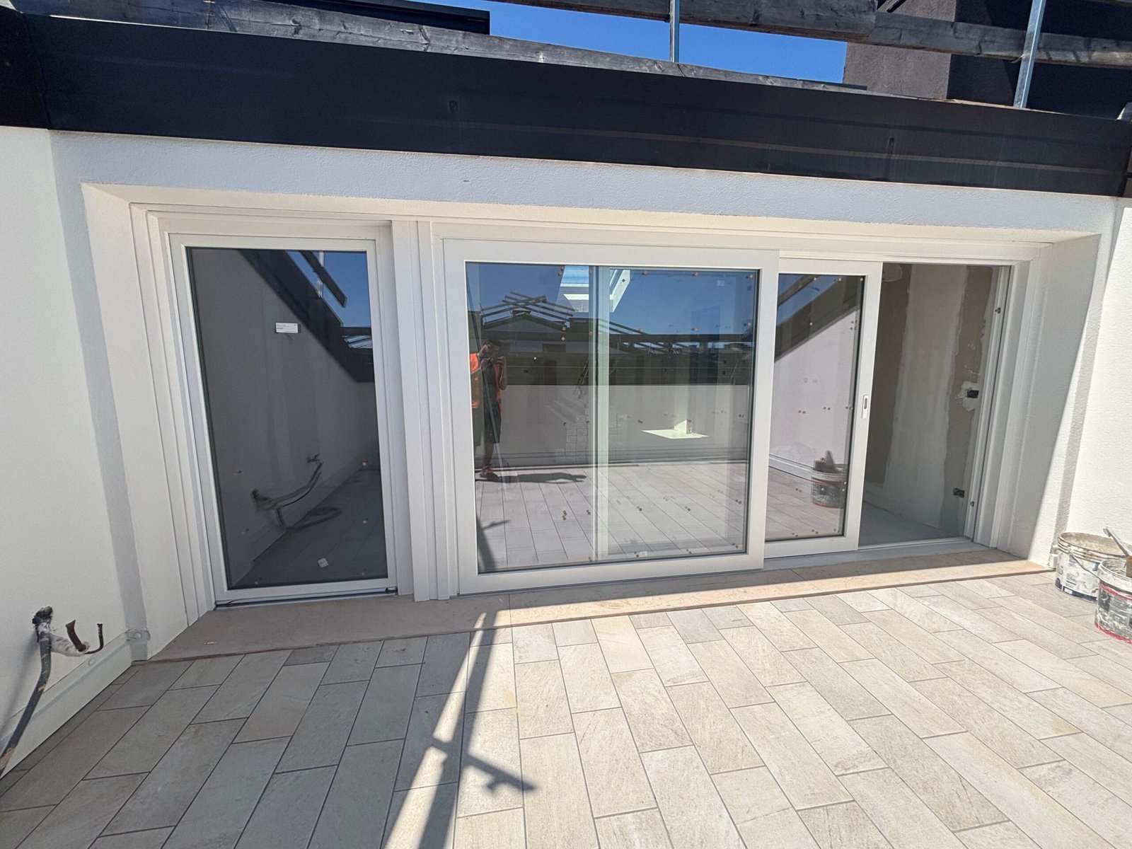 Dettaglio installazione infissi SDPosa a Mestre